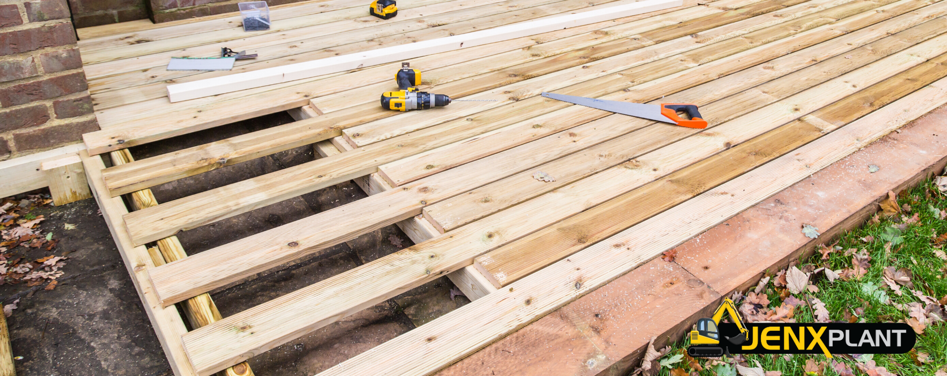 Domestic fencing or landscaping work